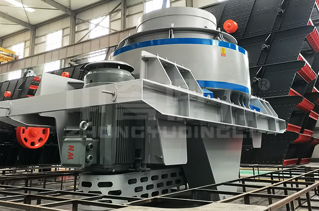 立軸沖擊式破碎機工作原理