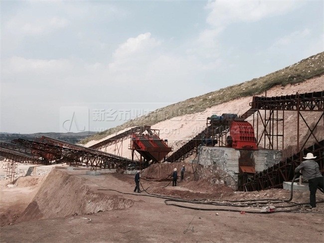 需要檢查巖石破碎機(jī)以處理所需的工具和附件