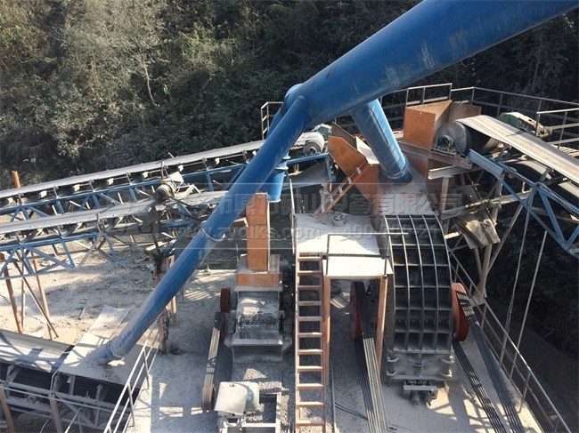 破碎機驅(qū)動水泥企業(yè)發(fā)展