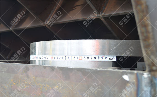 礦山機械設備-振動喂料機振動盤調整