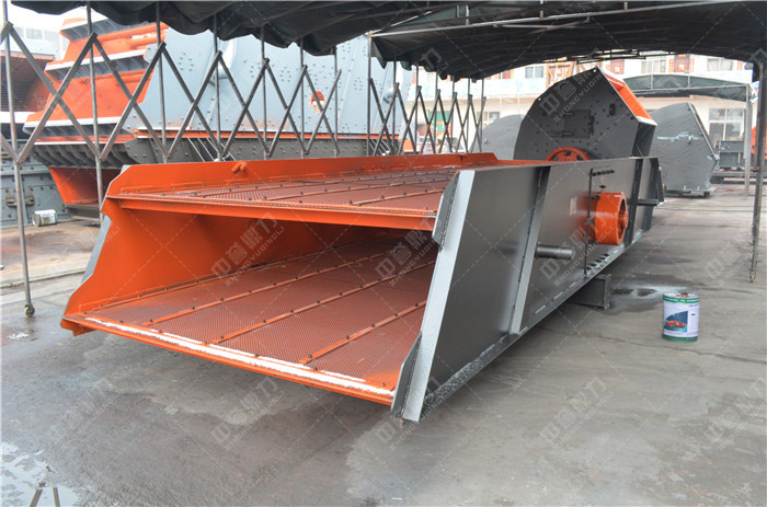 石料生產線振動篩簡介