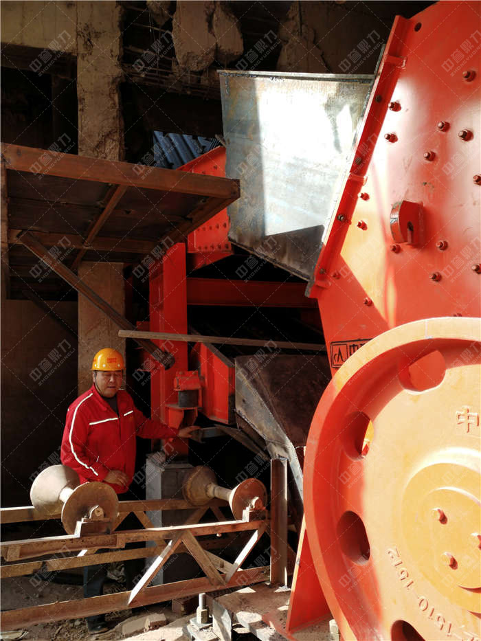 ِ�Rˮ���D(zhu��n)�Ͱl(f��)չɰʯ�����ИI(y��)