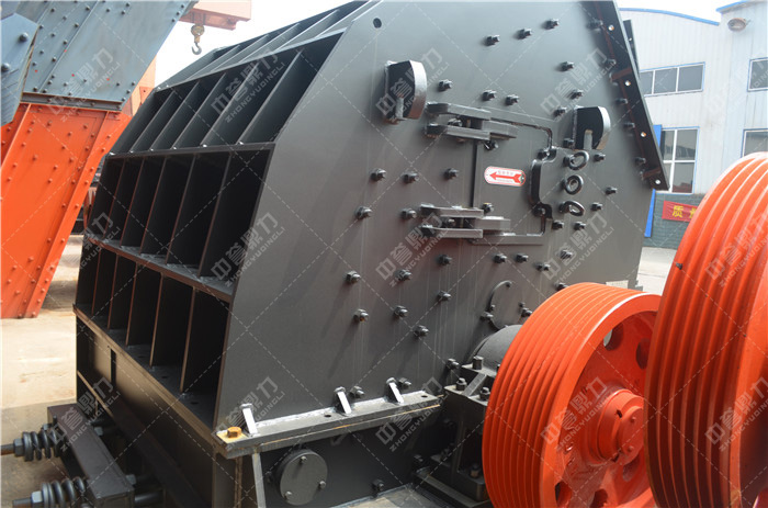 PC1220型錘式破碎機