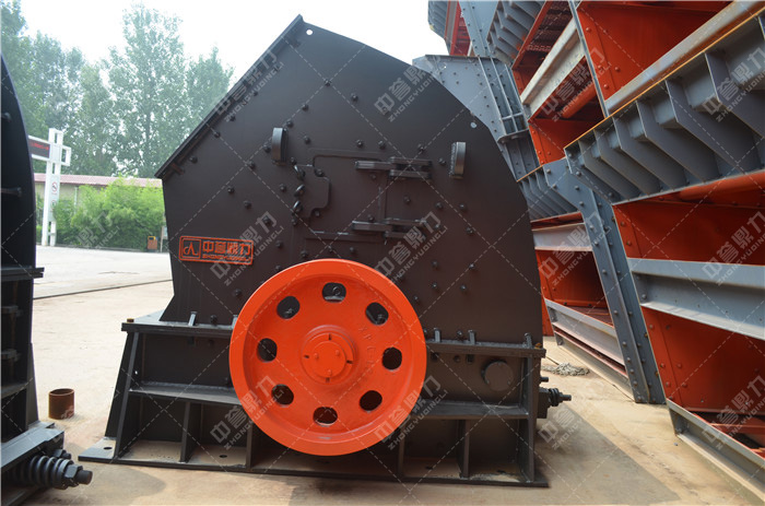 PC1220型錘式破碎機