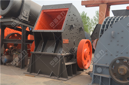 河南鼎力PCZ1510錘式破碎機