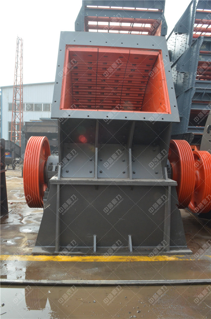 河南鼎力PCZ1615錘式破碎機