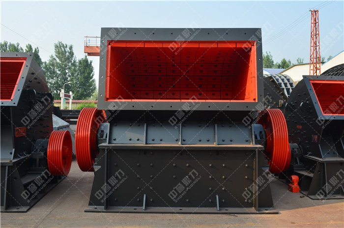 河南鼎力PCZ1620錘式破碎機參數