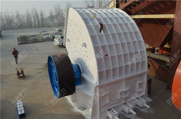 河南鼎力PCZ2125錘式破碎機