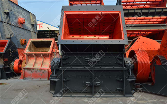 反擊式破碎機(jī)